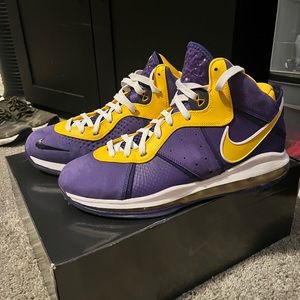 Nike Lebron James VIII QS  (Size 12)